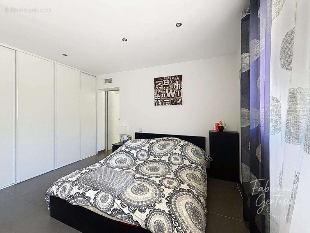 Maison à LA VALETTE-DU-VAR