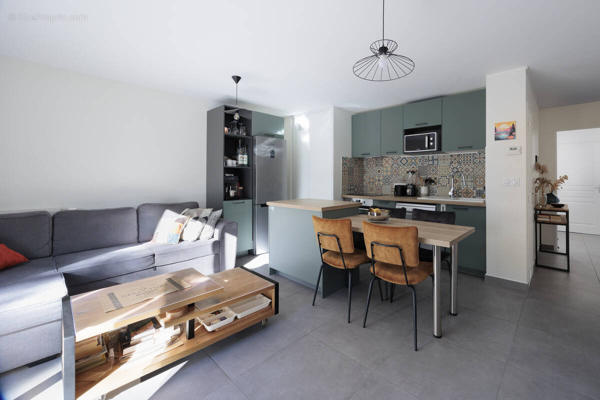 Appartement à SAINTE-FOY-LES-LYON