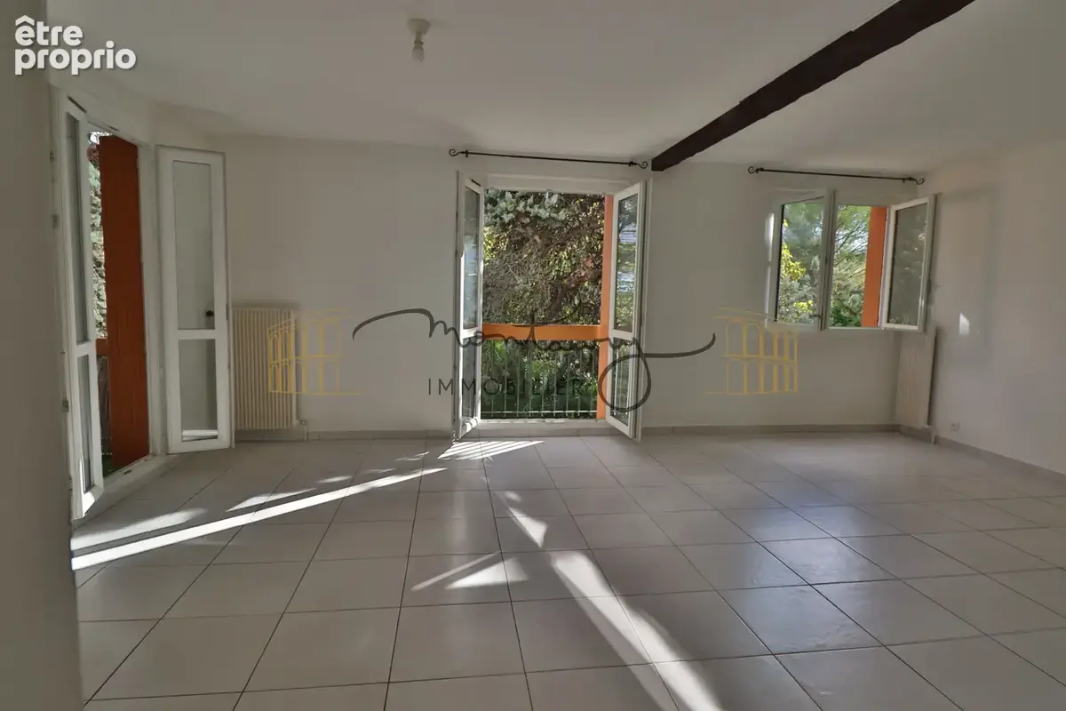 A vendre - quartier kennedy - p3 balcon cave parking - photo 4