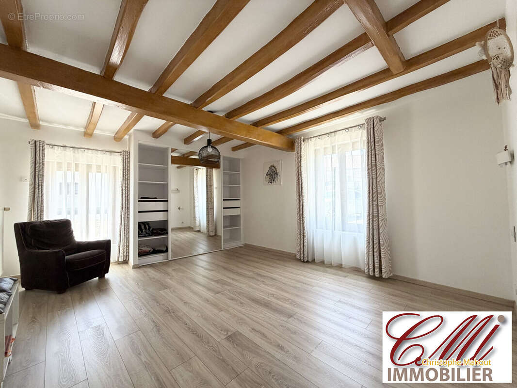 Maison 178 m² à Vitry-Le-Francois  - photo 7