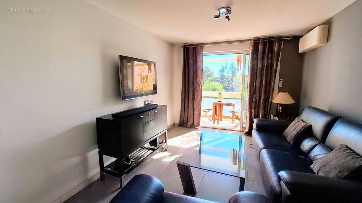 Appartement à HYERES