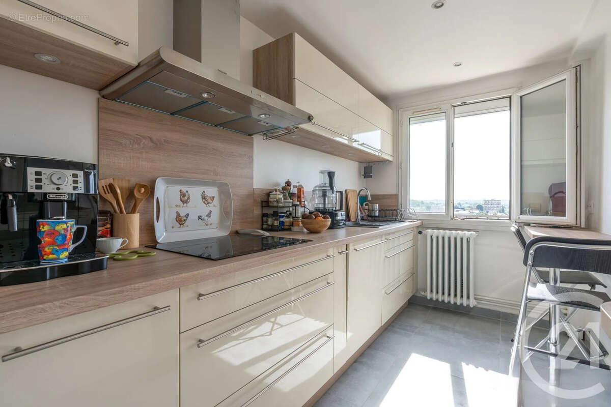 Appartement à SAINT-MAUR-DES-FOSSES