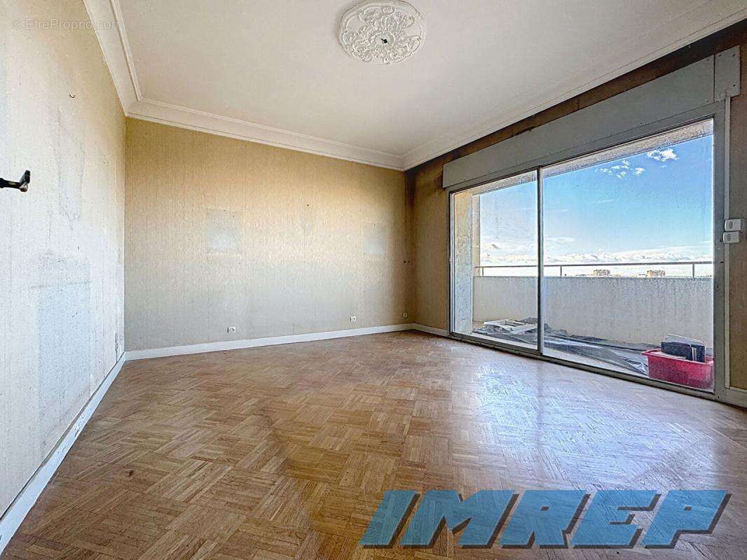 Appartement à MARSEILLE-9E
