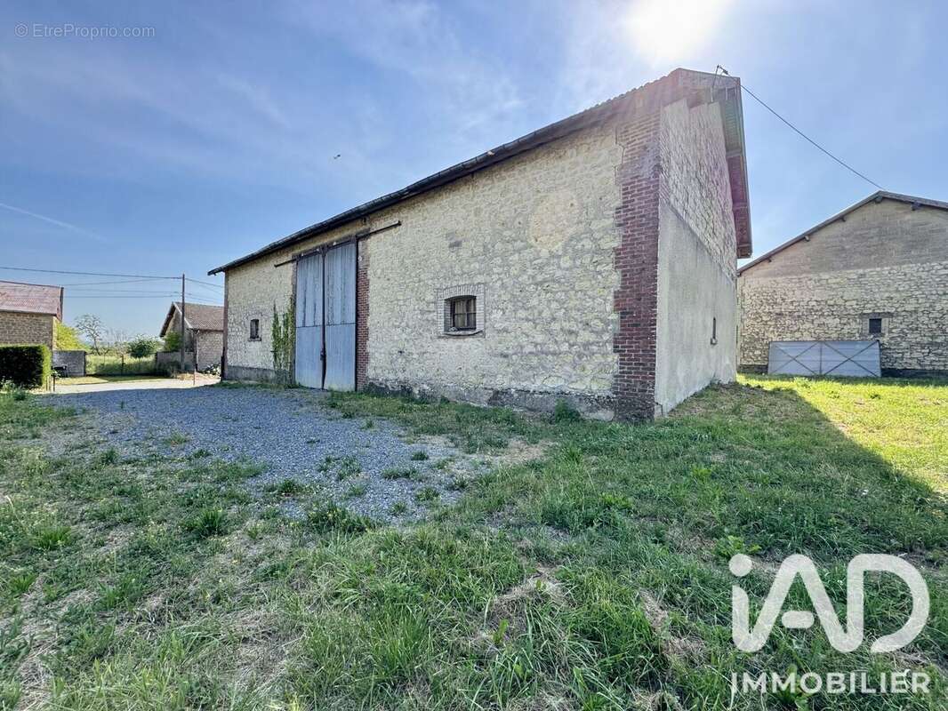 Terrain 1814 m² à Marcq  - photo 2