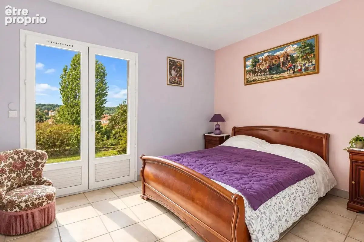 Maison de 9 pièces de 185 m² à Orgeval - photo 7