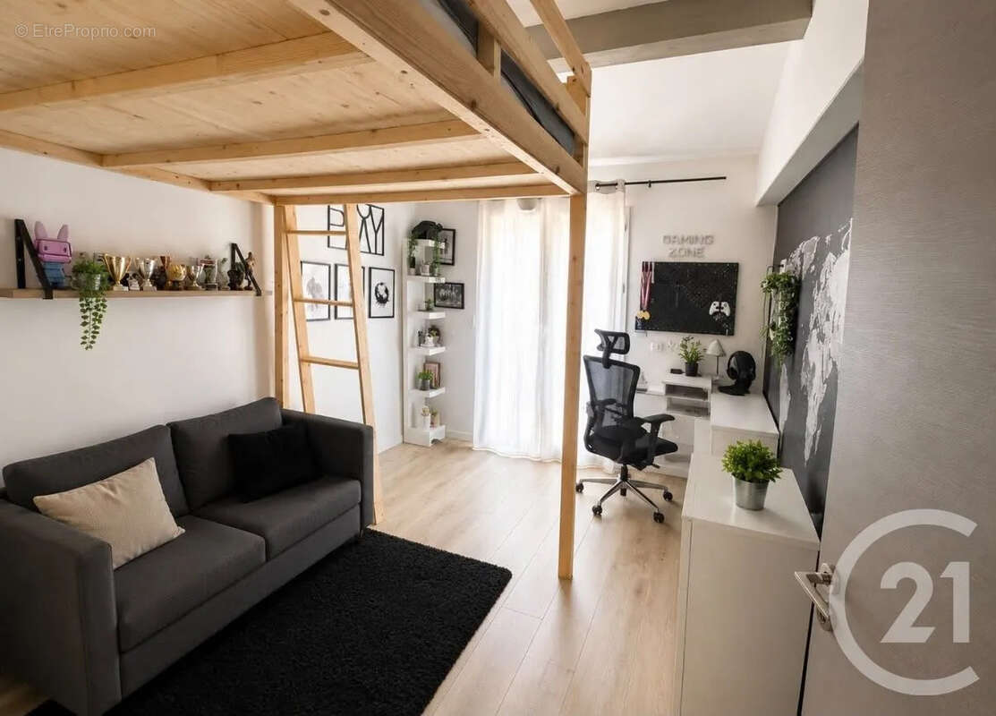 Maison à LA COLLE-SUR-LOUP