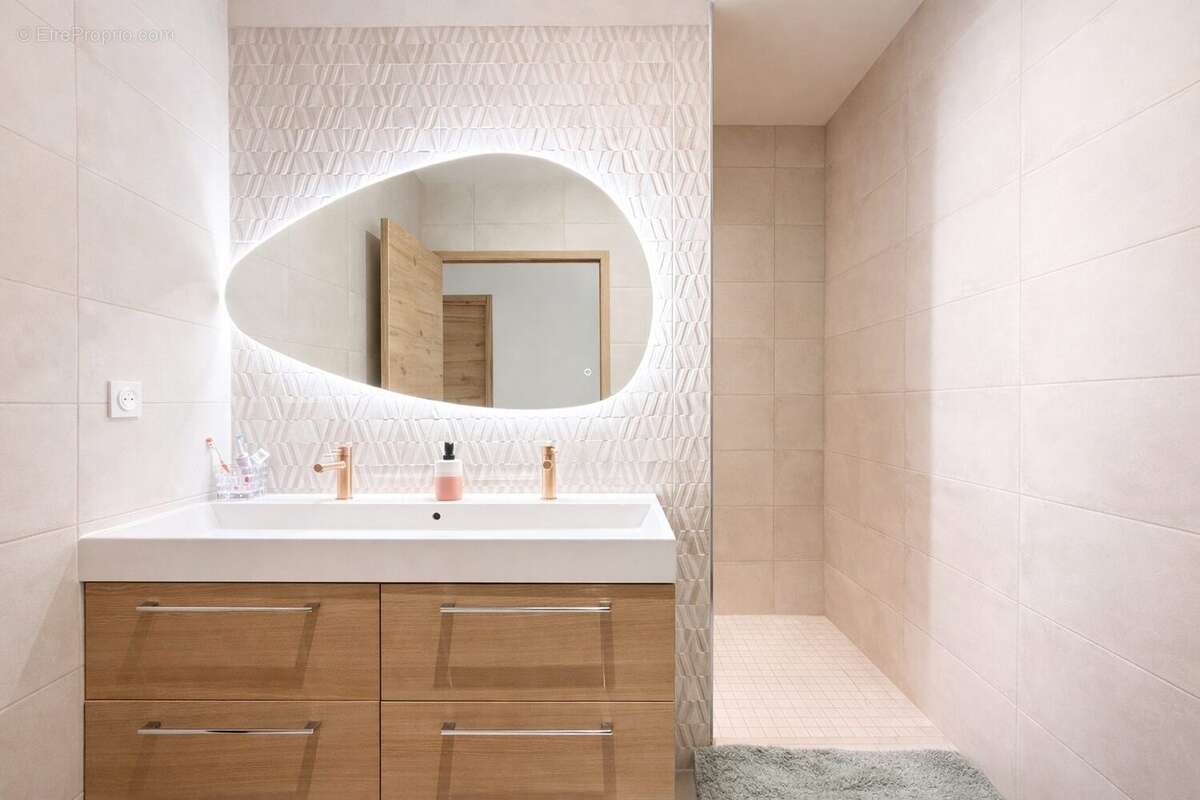 Maison à BRETTEVILLE-SUR-LAIZE