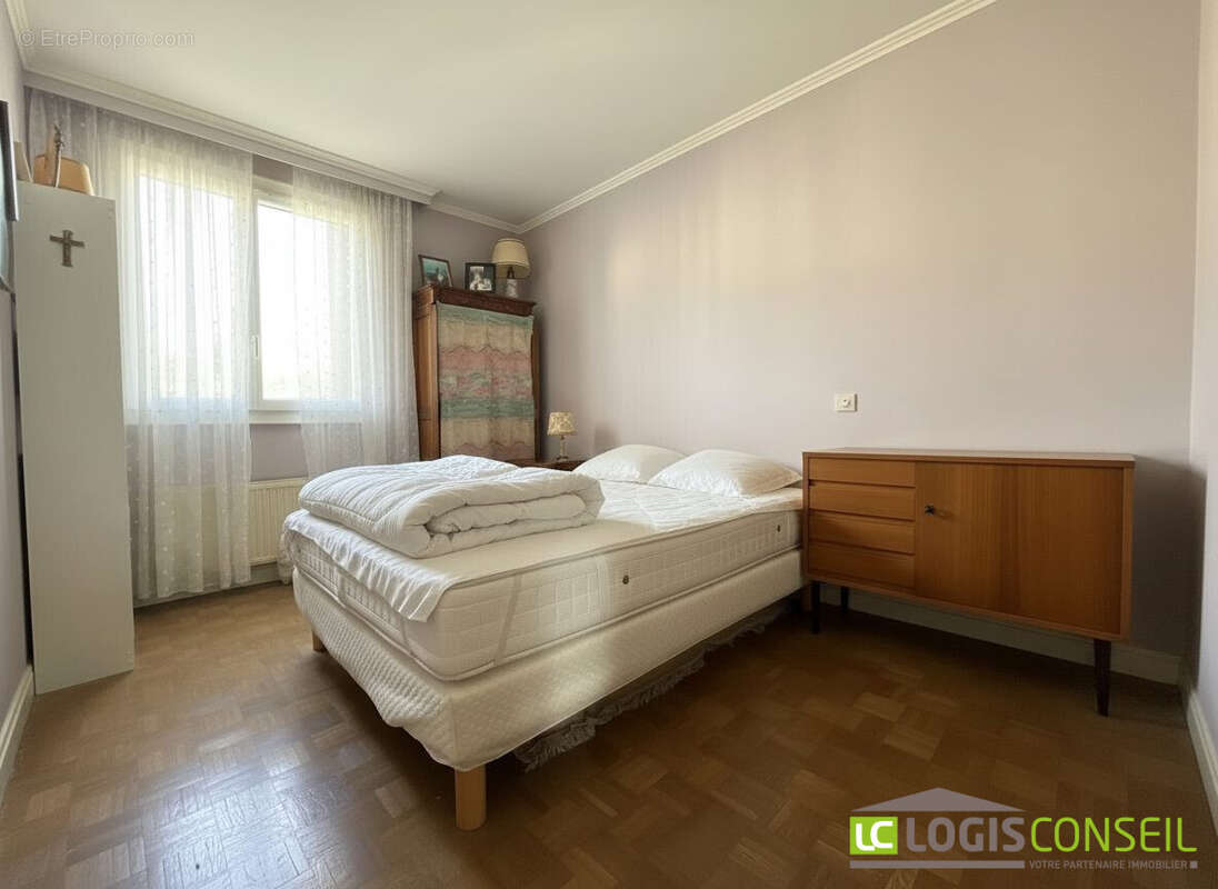 Appartement à CHATILLON