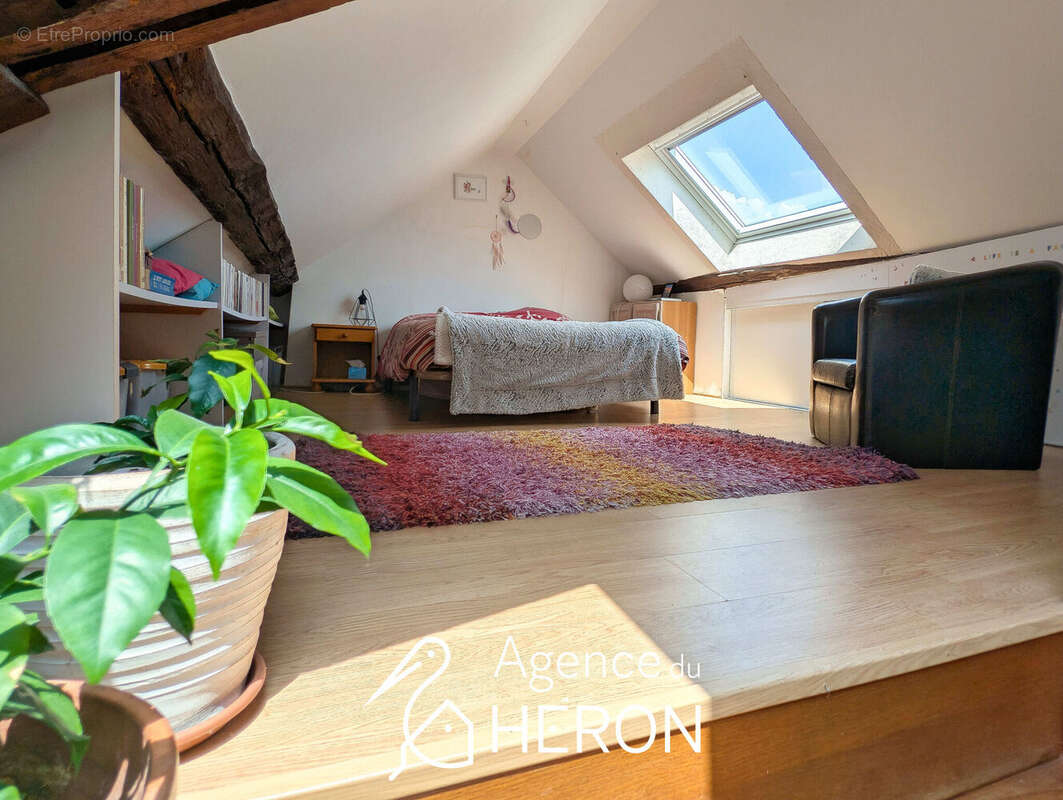 Appartement 57 m² à Saint-Pierre-Les-Nemours  - photo 7
