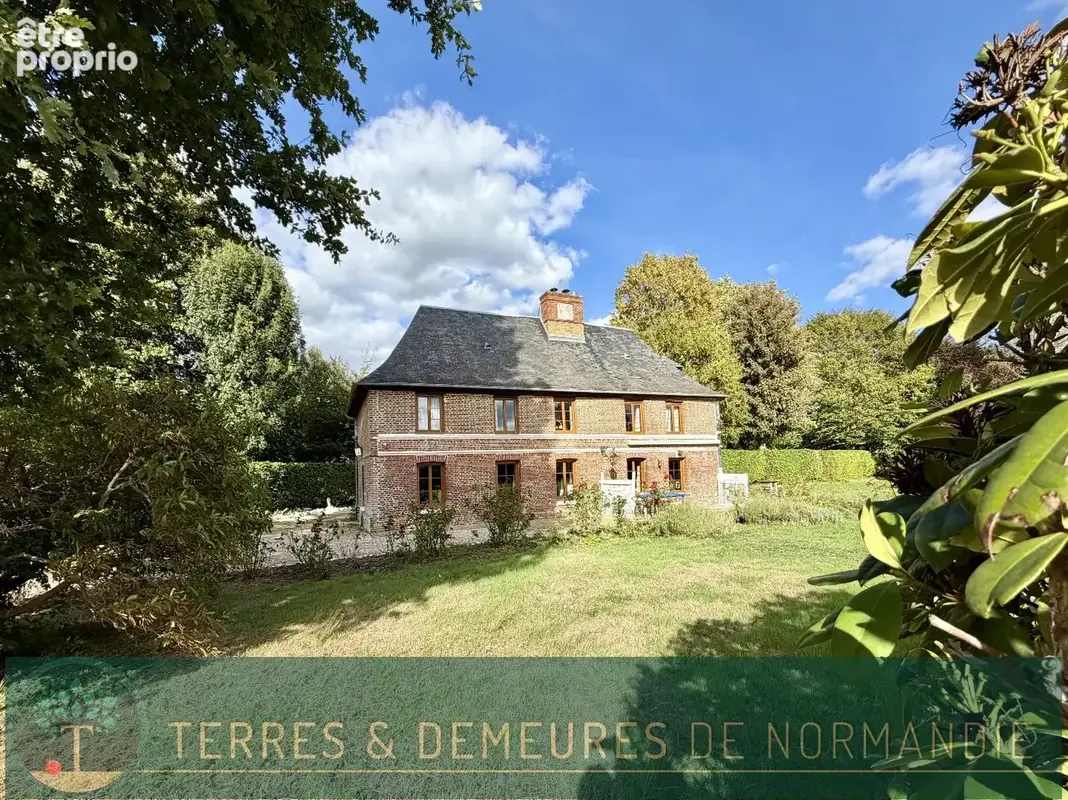 Photo Maison à Le Bec-Hellouin au prix de 265 000€