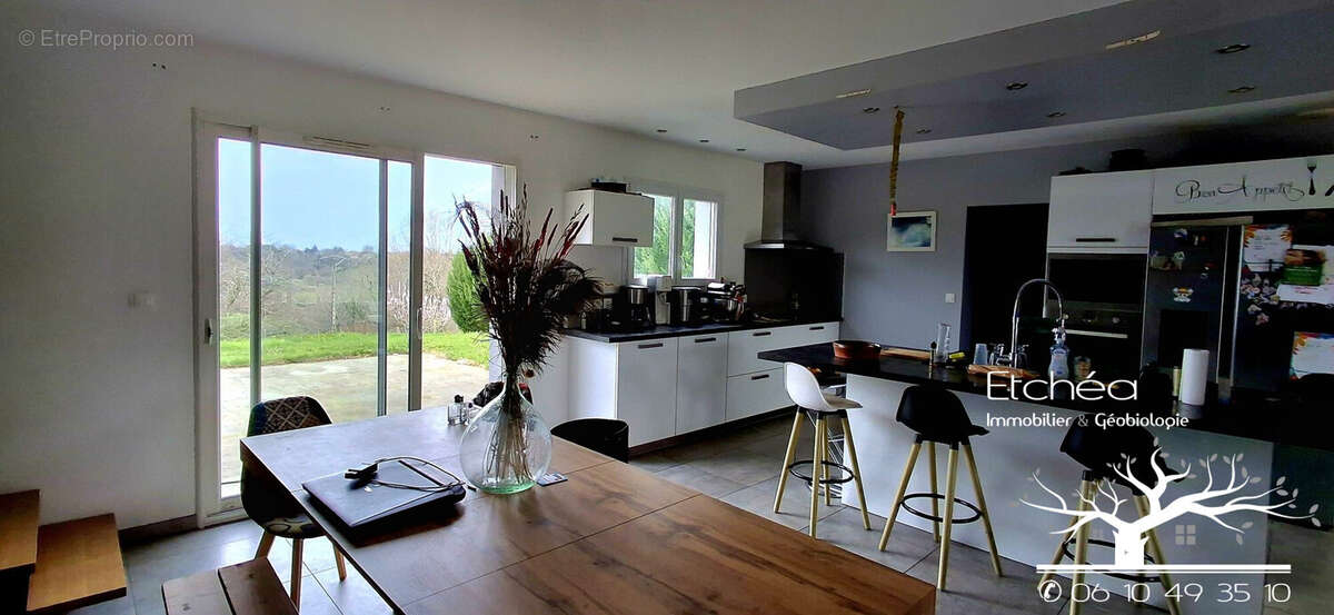 Maison 152 m² à Arthez-De-Bearn  - photo 2
