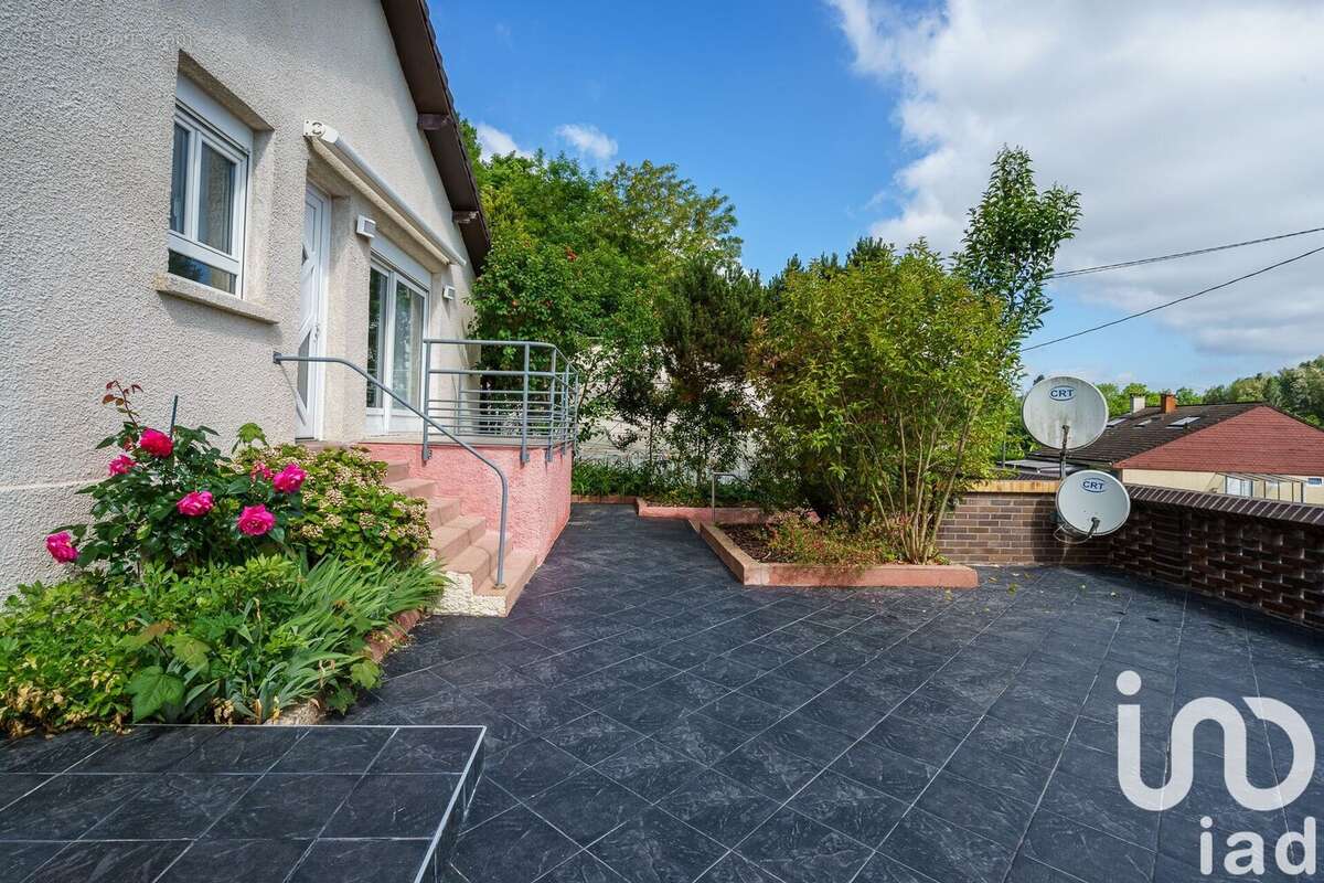 Photo 2 - Maison à OSNY