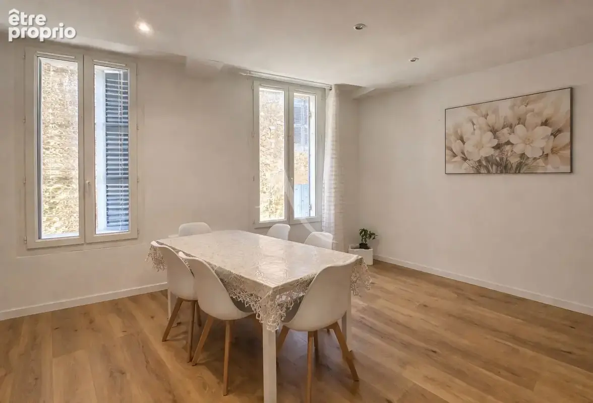 Appartement type 2 rénové centre village rians - photo 1