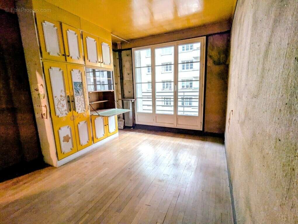 Appartement à ISSY-LES-MOULINEAUX