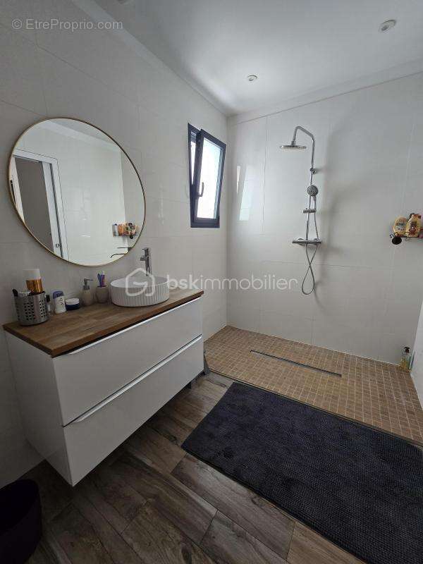  niort – maison plain-pied 139 m² – 4 chambres – piscine – garage - photo 13