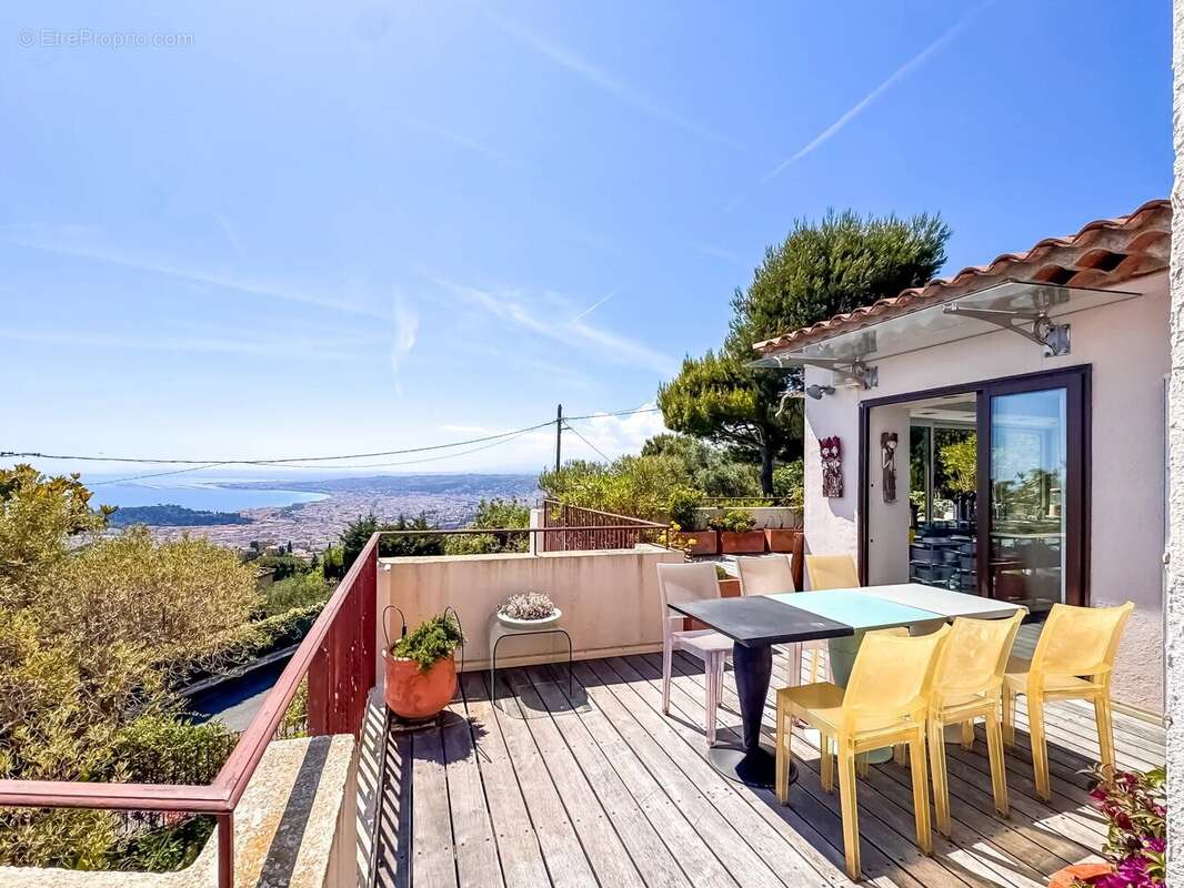 Appartement à VILLEFRANCHE-SUR-MER