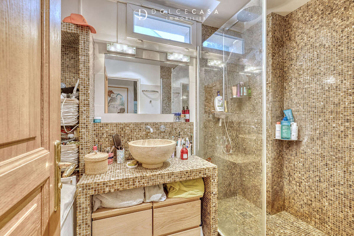 Appartement à NOGENT-SUR-MARNE