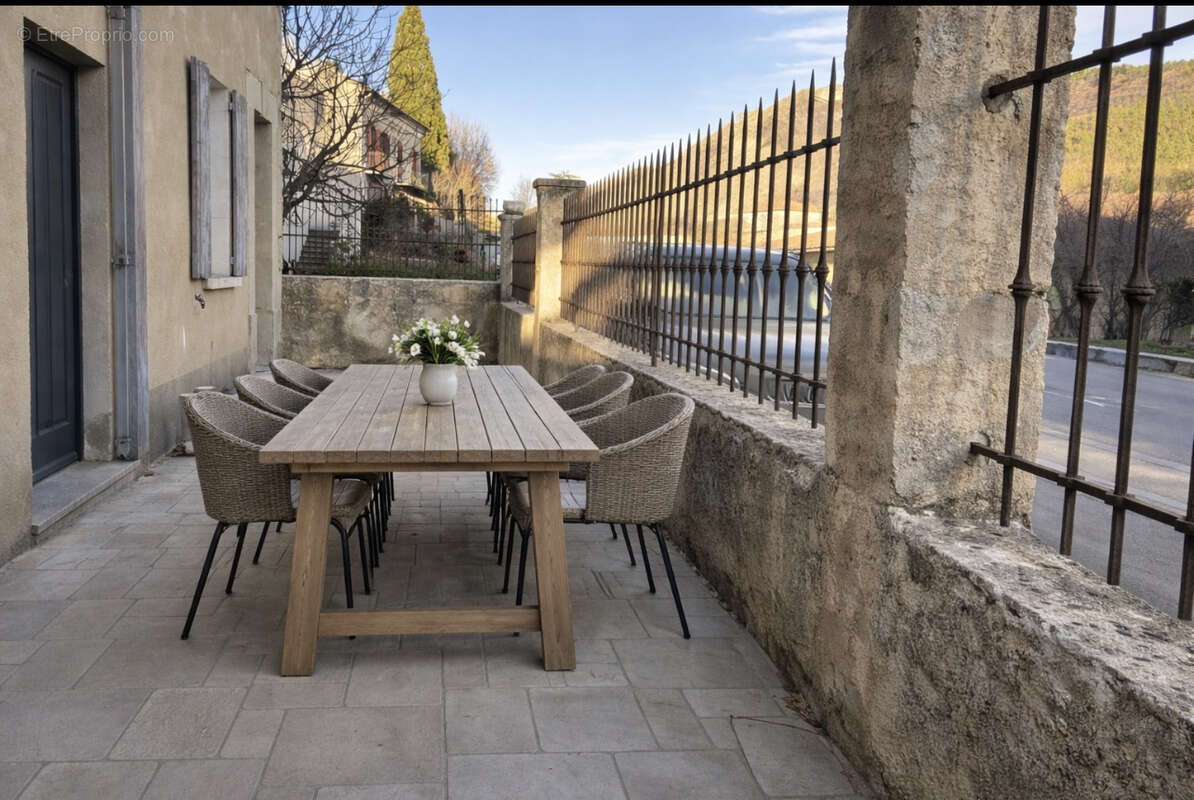 Maison à LA MOTTE-DU-CAIRE