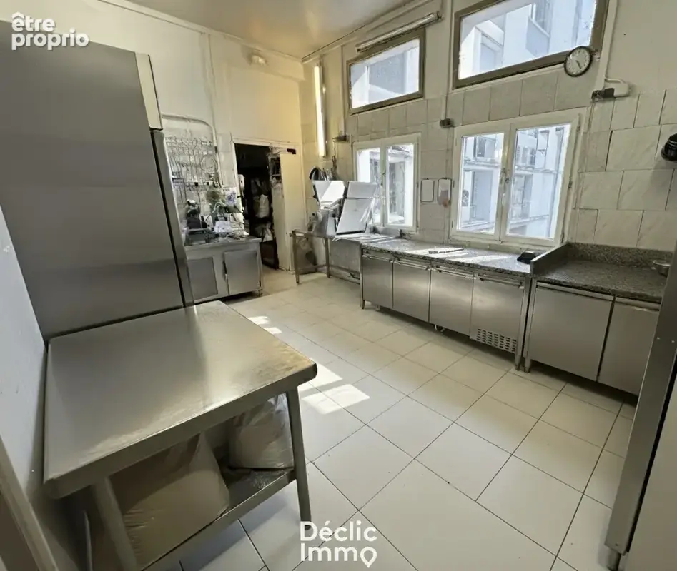 À vendre : Boulangerie-Pâtisserie avec appartement de fonction  Tours, Avenue de Grammont - photo 2