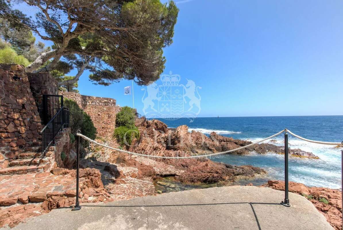 EXCLUSIVITÉ – Demeure Méditerranéenne avec accès privé à la mer - photo 3