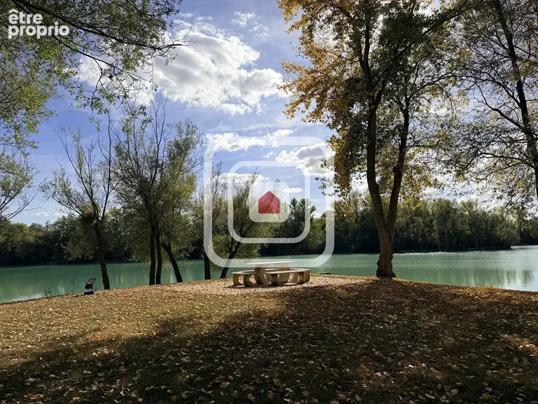 Maison de prestige cadre exceptionnel au bord d'un étang a 25 minutes de reims - photo 3