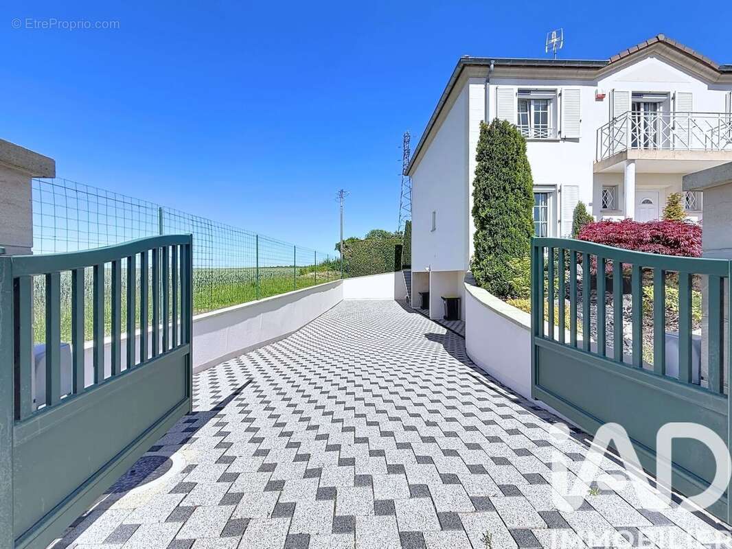 Photo 3 - Maison à AMANVILLERS