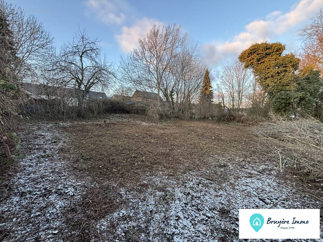 Terrain à VILLERS-SIRE-NICOLE