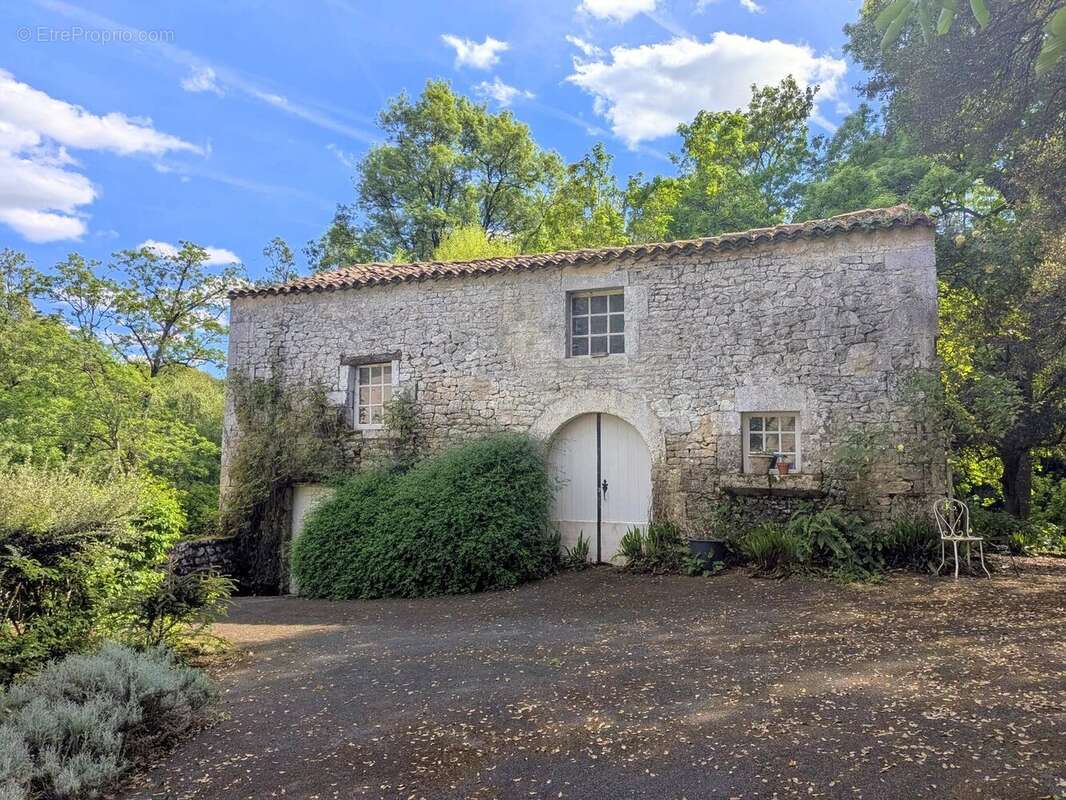 Maison à COGNAC