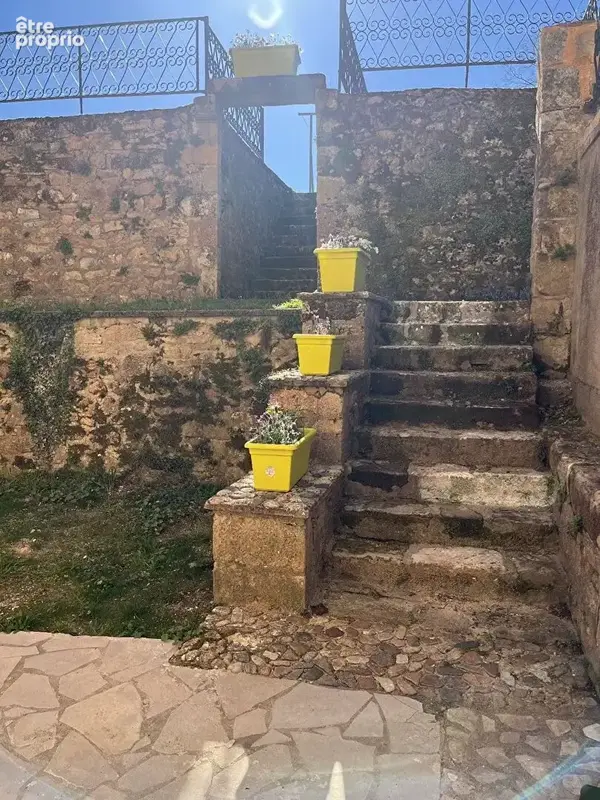 Maison en pierres entièrement rénovée dans village historique - photo 15