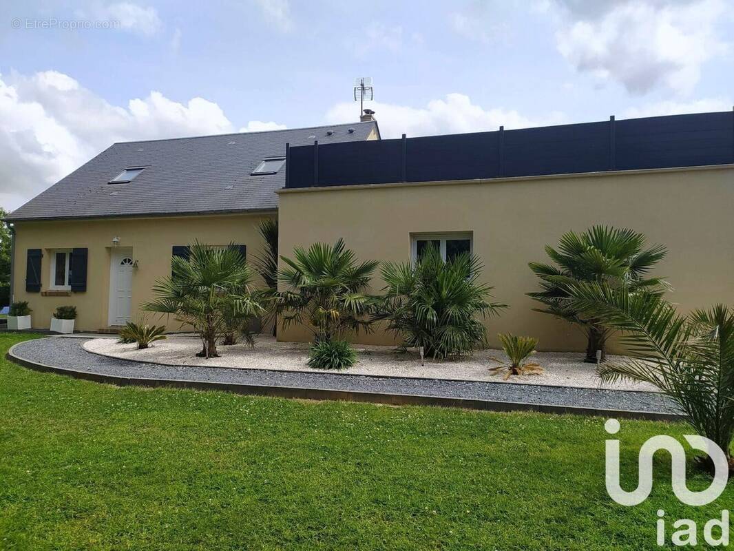 Photo 1 - Maison à BRICQUEVILLE