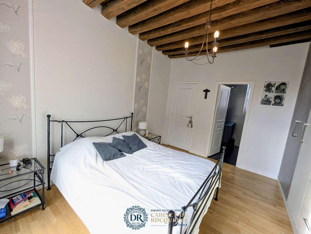 A vendre maison de ville hyper centre - photo 10