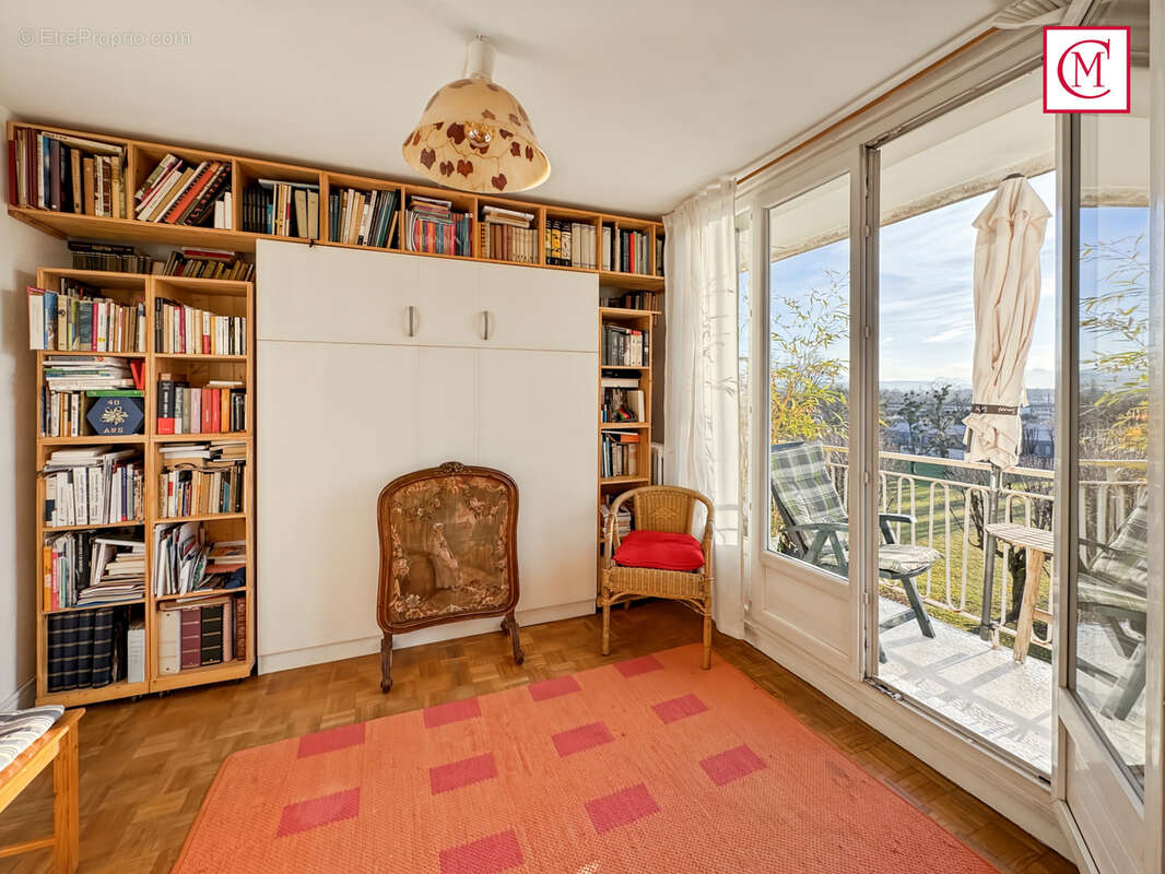 Appartement à MEYLAN