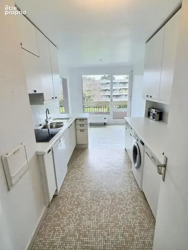 APPARTEMENT FAMILIAL 129 m2 - Résidence de Standing " Les Princes" NOISY LE ROI - 735560 € - photo 6