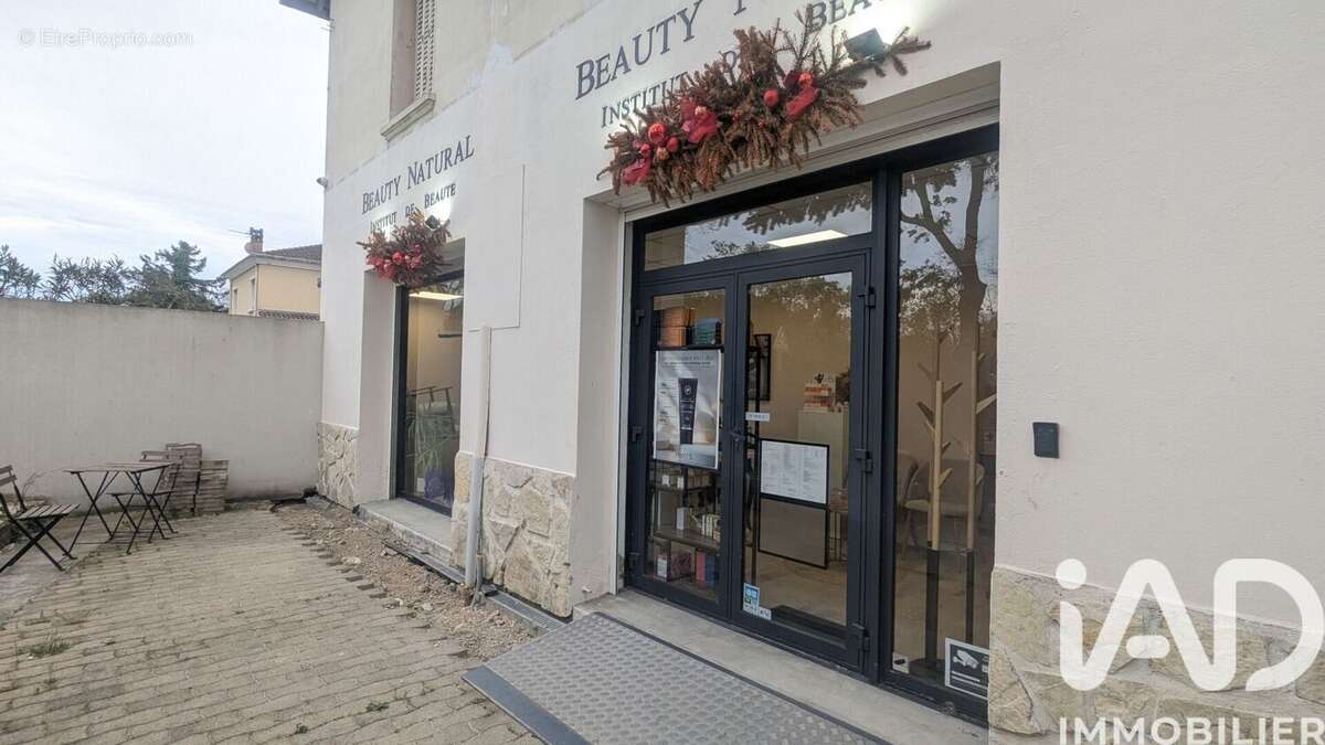 Photo 5 - Commerce à SORGUES