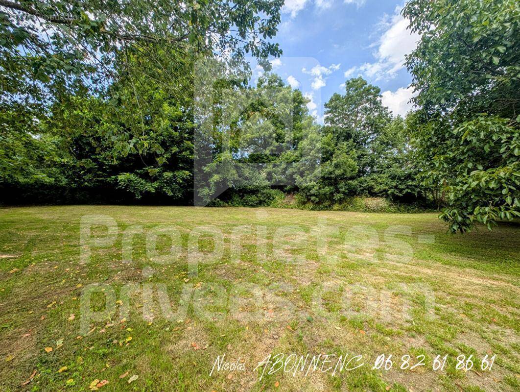 Terrain à LA MOTTE-D&#039;AVEILLANS