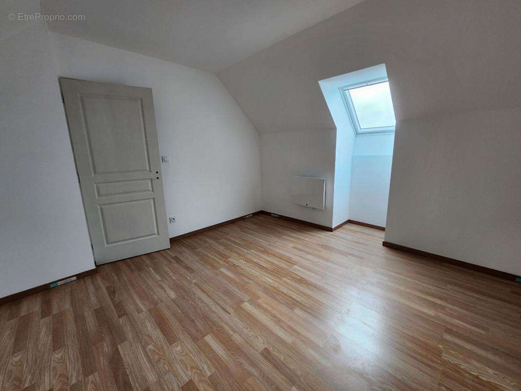 Maison à SAINT-MARTIN-LE-BEAU