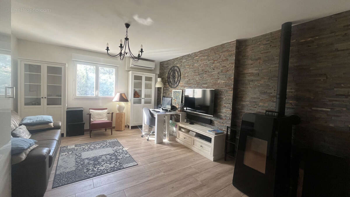Maison à NANS-LES-PINS
