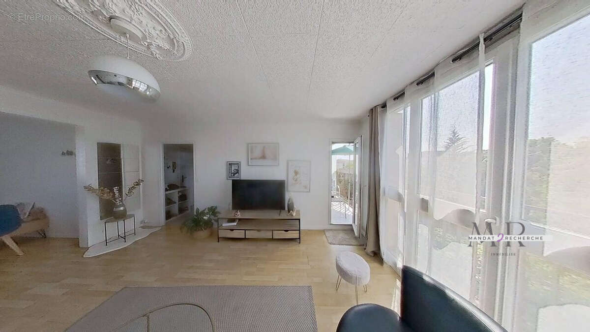 Appartement à ROSNY-SOUS-BOIS