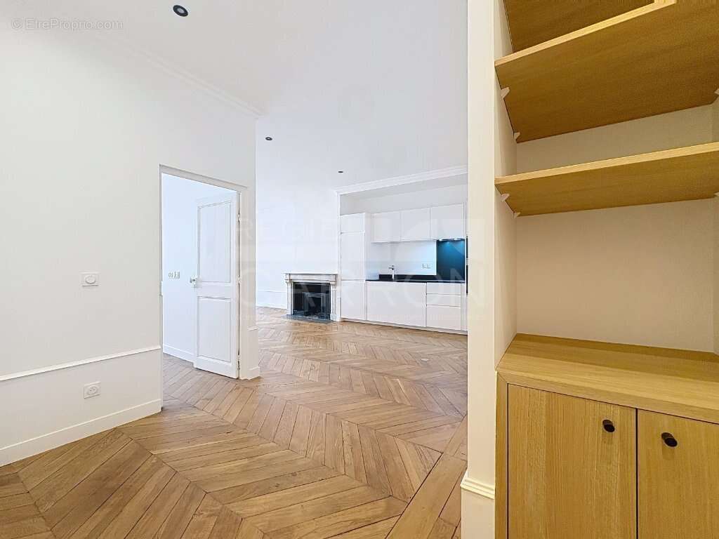 Appartement à LYON-1E
