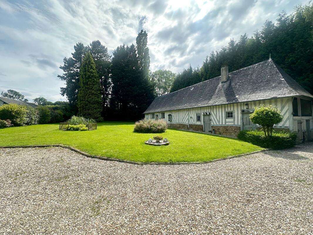 Maison à PONT-L&#039;EVEQUE