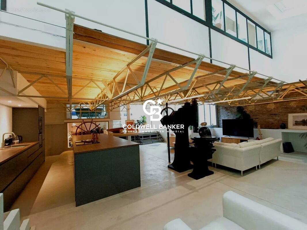 Appartement à HYERES