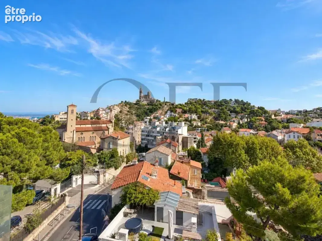 Roucas-blanc – duplex d’exception – terrasse 53 m² – vue panoramique mer & notre-dame de la garde - photo 3
