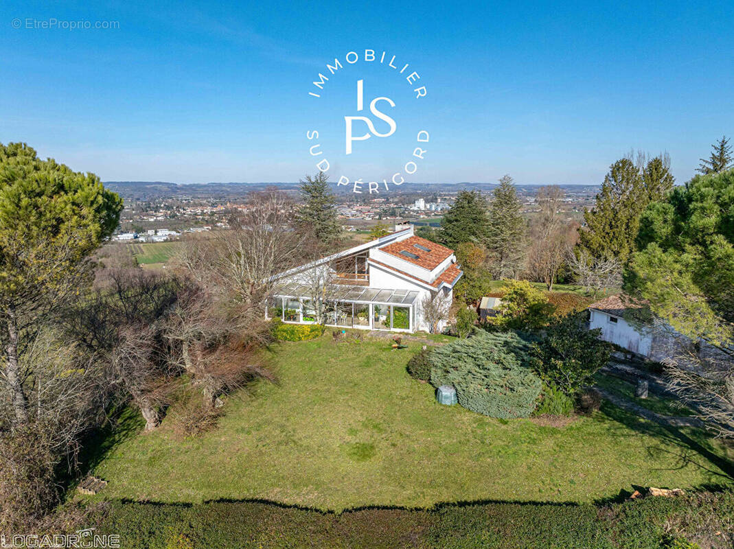 Maison à SAINTE-LIVRADE-SUR-LOT