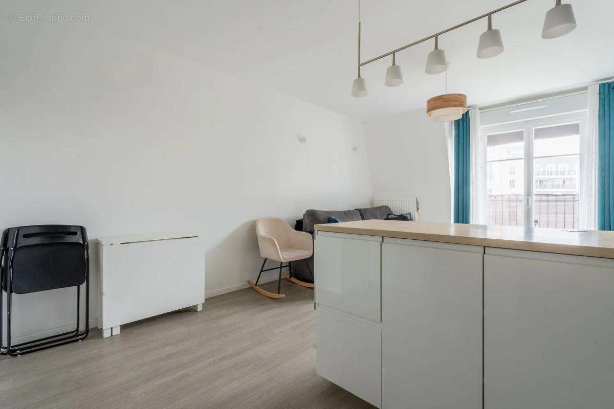 Appartement à LE BLANC-MESNIL