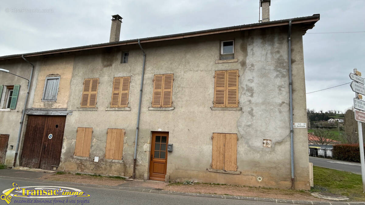 Maison à COURPIERE