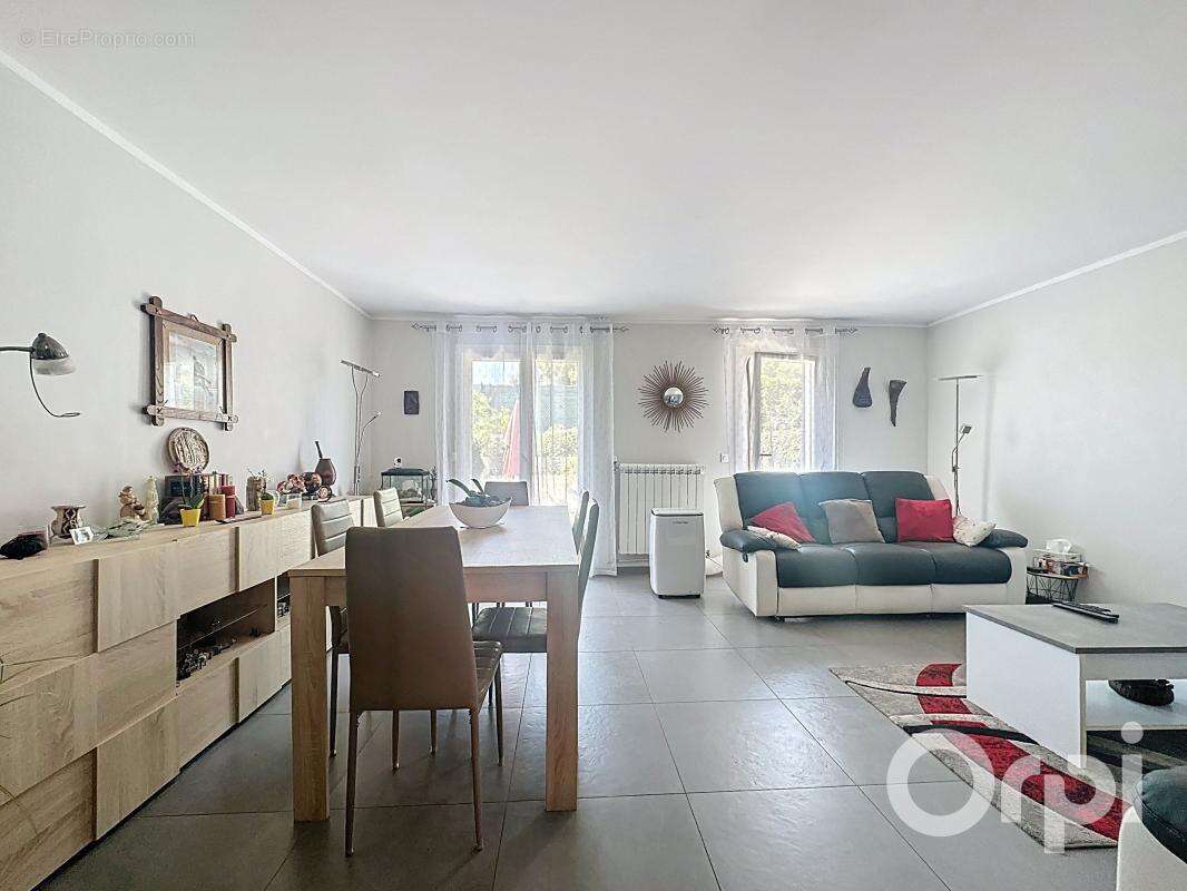 Maison à VILLENEUVE-LOUBET