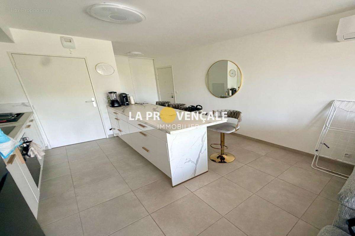 Appartement à ROGNAC