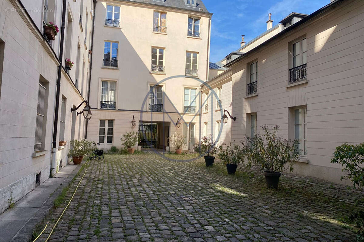 Appartement à VERSAILLES