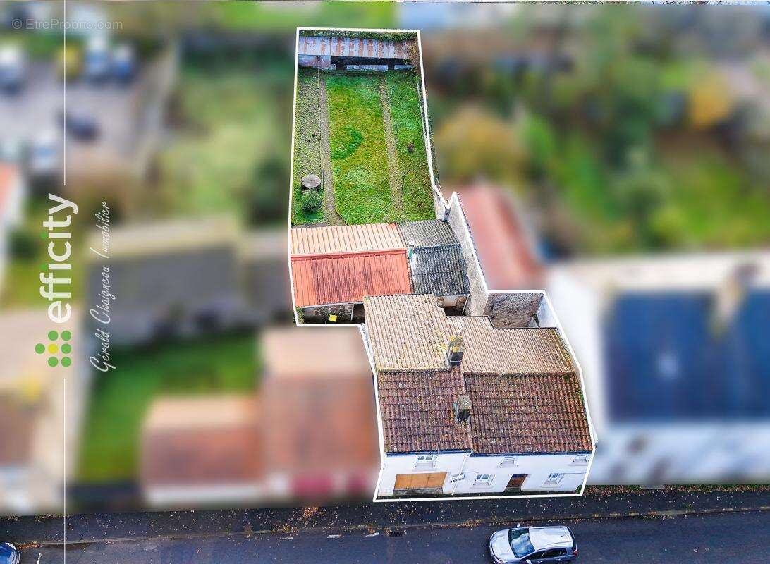 Maison à SAINT-COLOMBAN