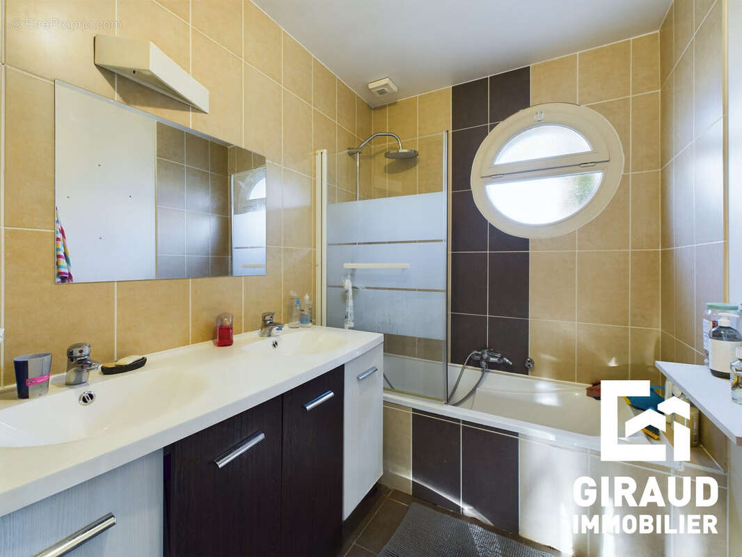 Maison à FONTENAY-LE-COMTE